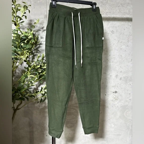 #30 NWOT by UGG jogger sweatpants with pockets - Picture 2 of 5